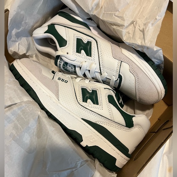 COPY - New Balance 550 Emerald Green - Picture 1 of 3